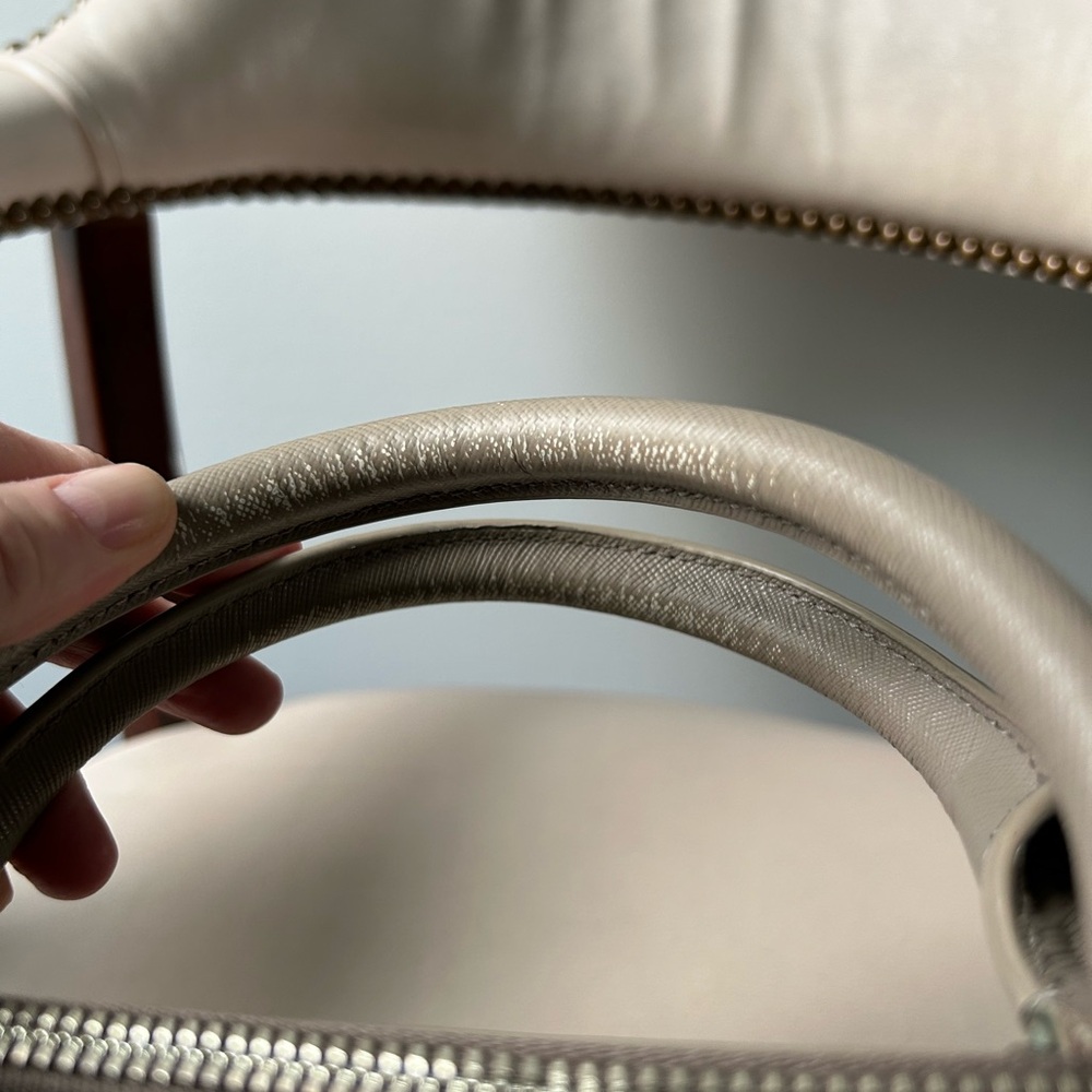 Tory Burch taupe satchel style bag - Picture 6 of 10
